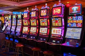 Tampilan platform taruhan online lengkap, sportsbook, dan live casino di jp303